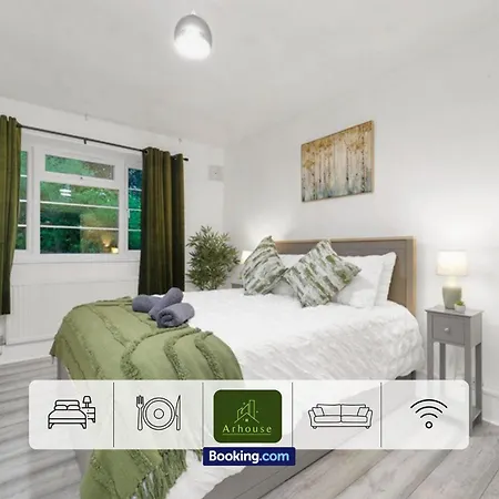 1 Bedroom Apartment By Arhouse Apartments Short Lets & Serviced Accommodation Highbury With Free Wifi